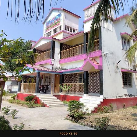 India Tours Only Ekanta Apan Hotel Mathurakhanda Buitenkant foto