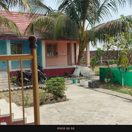 India Tours Only Ekanta Apan Hotel Mathurakhanda Buitenkant foto