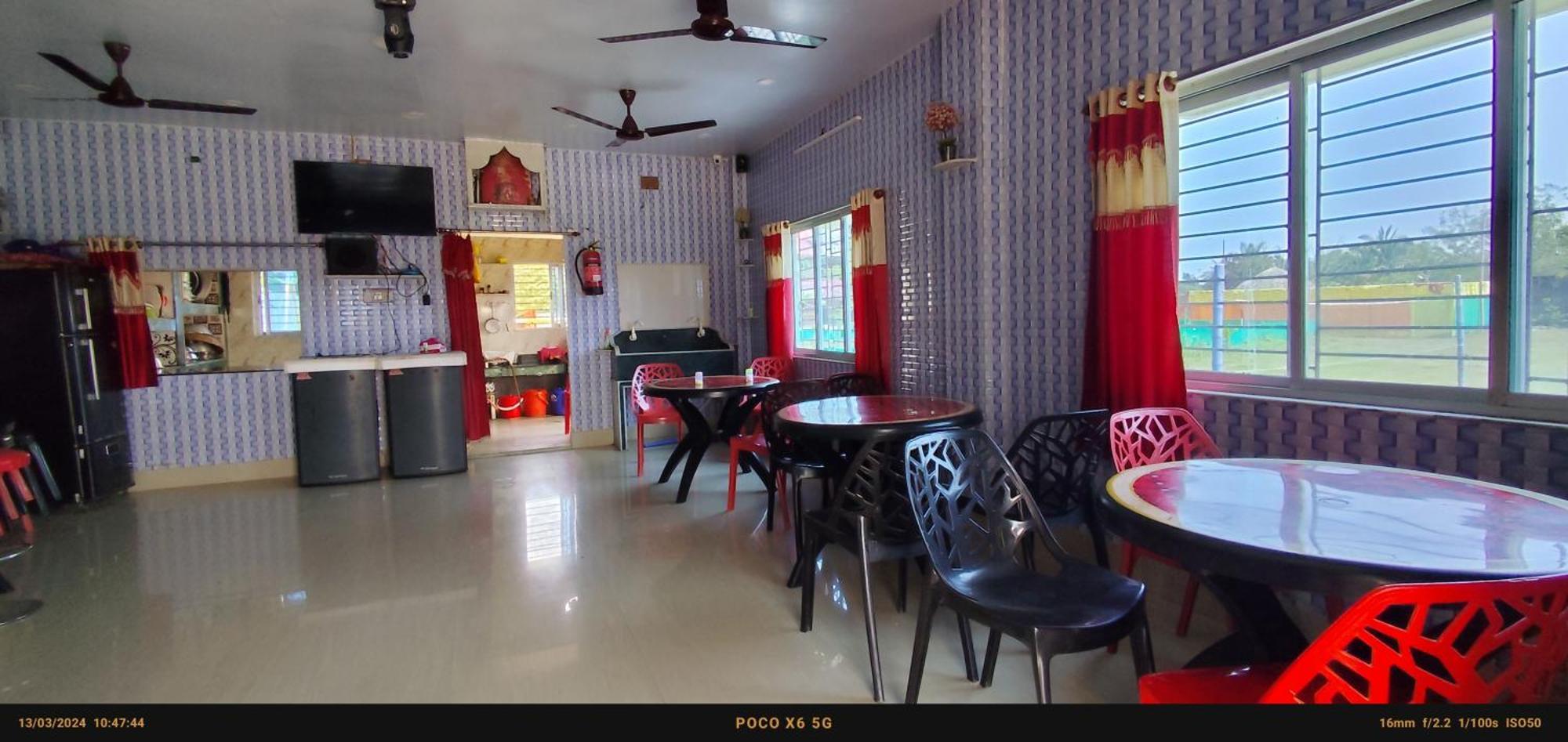 India Tours Only Ekanta Apan Hotel Mathurakhanda Buitenkant foto