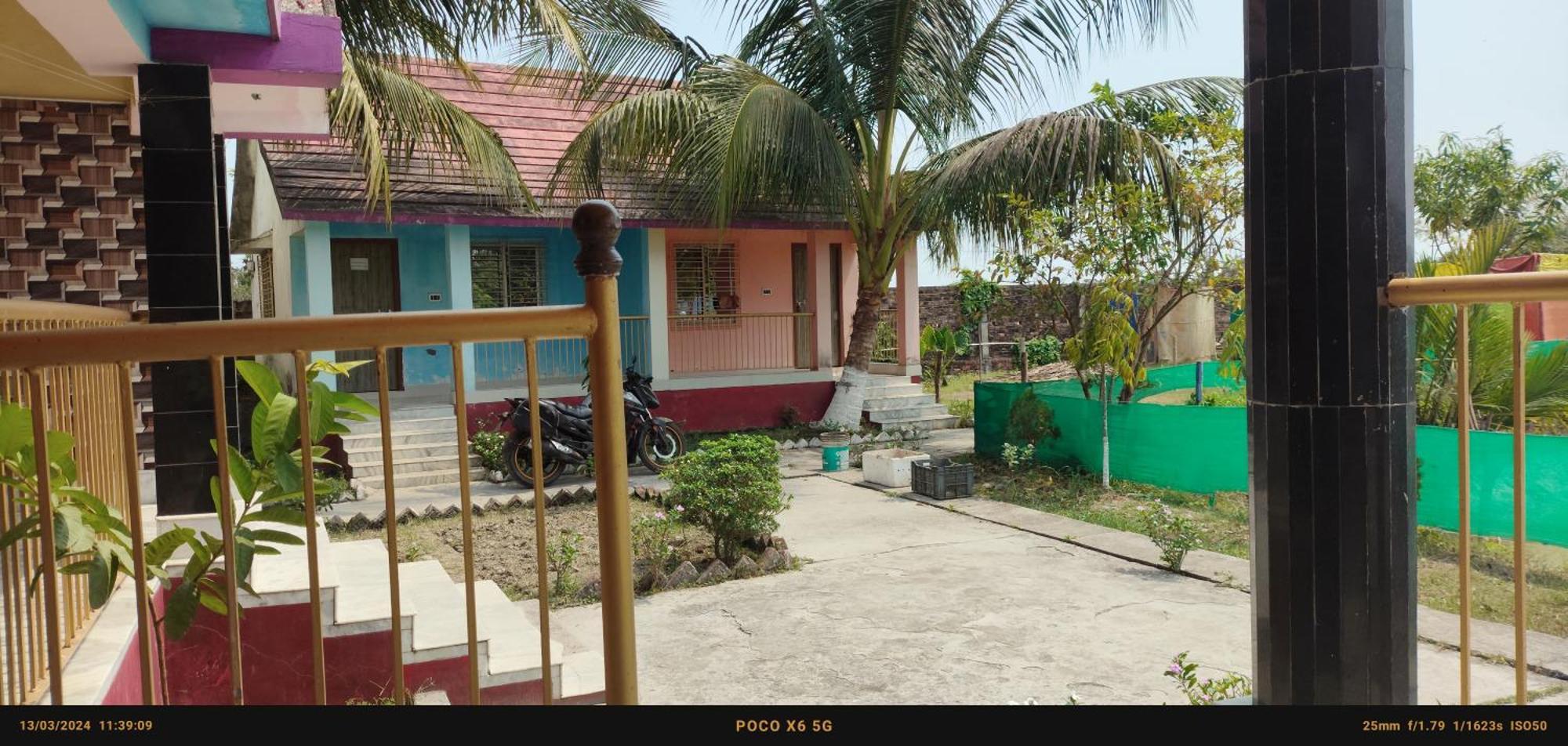 India Tours Only Ekanta Apan Hotel Mathurakhanda Buitenkant foto