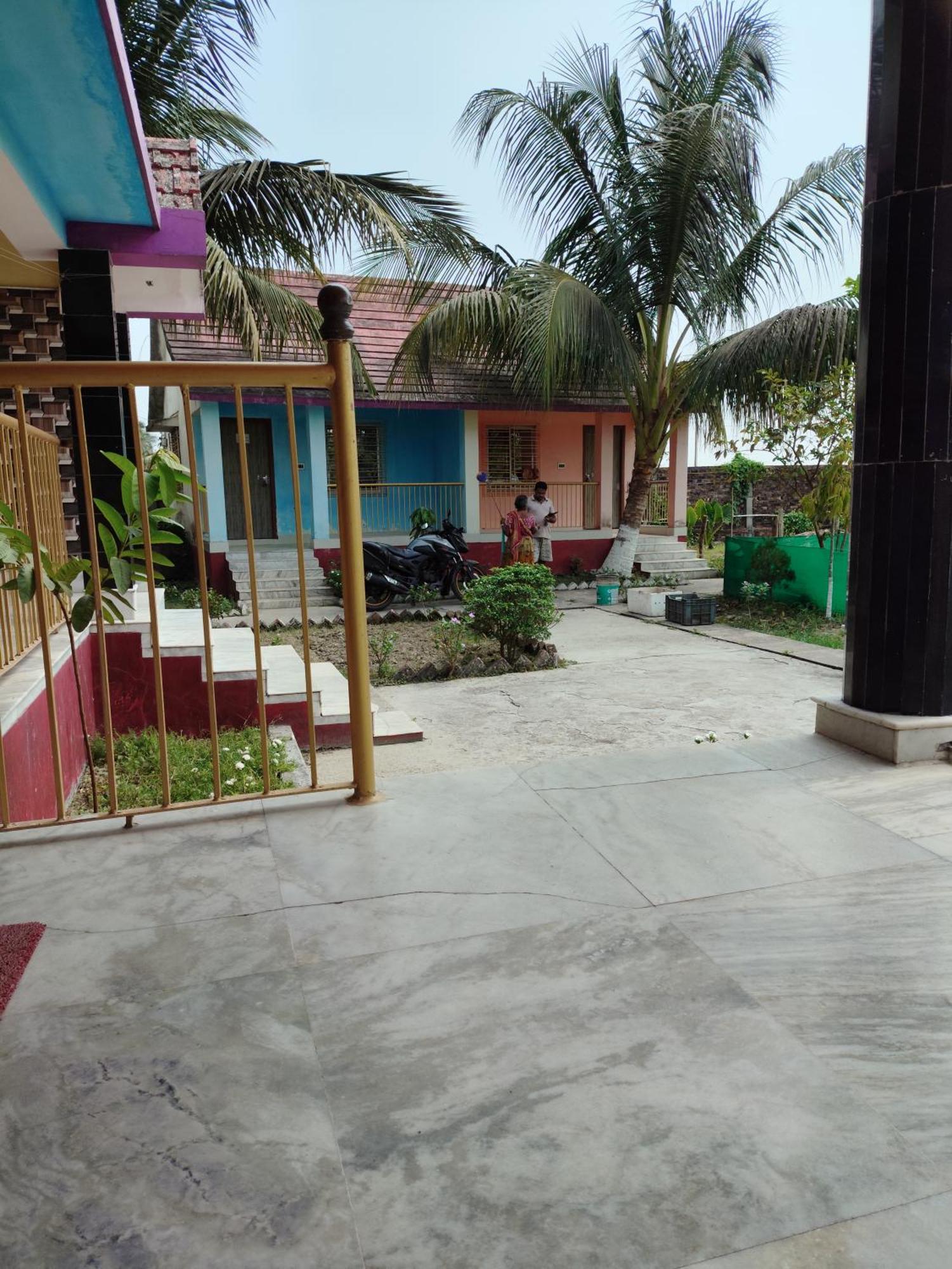 India Tours Only Ekanta Apan Hotel Mathurakhanda Buitenkant foto